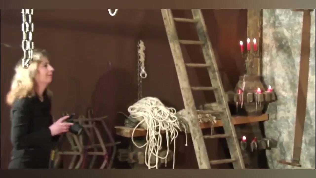 NUDE IN  - LHERMITE FAIT SON SM - Scene 1 (no sound)
